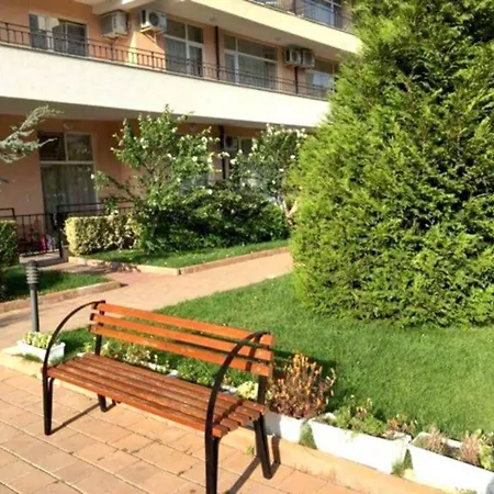 Apartman Cozy In A Gorgeous Compound By The Beach Napospart